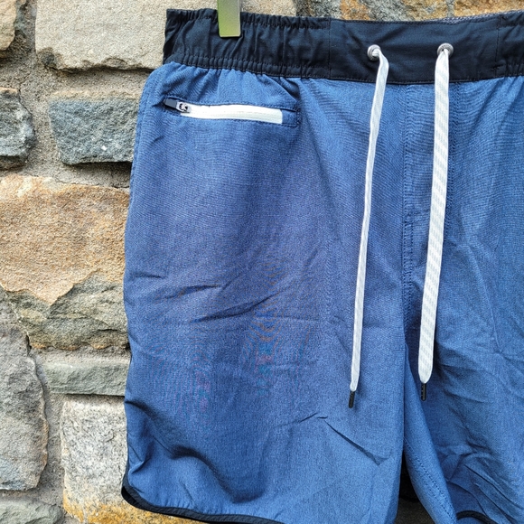 Vuori Banks board shorts 7" unlined - Picture 2 of 16